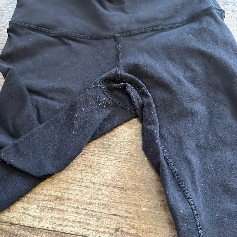 Lululemon black align capri tights - Picture 7 of 7